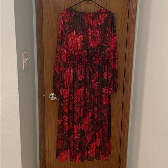 Lane Bryant UEC Women’s Size 16 Red and Black Abstract Floral Maxi Dress - Picture 12 of 13
